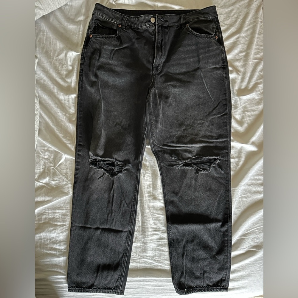 American Eagle Black Ripped Mom Jeans